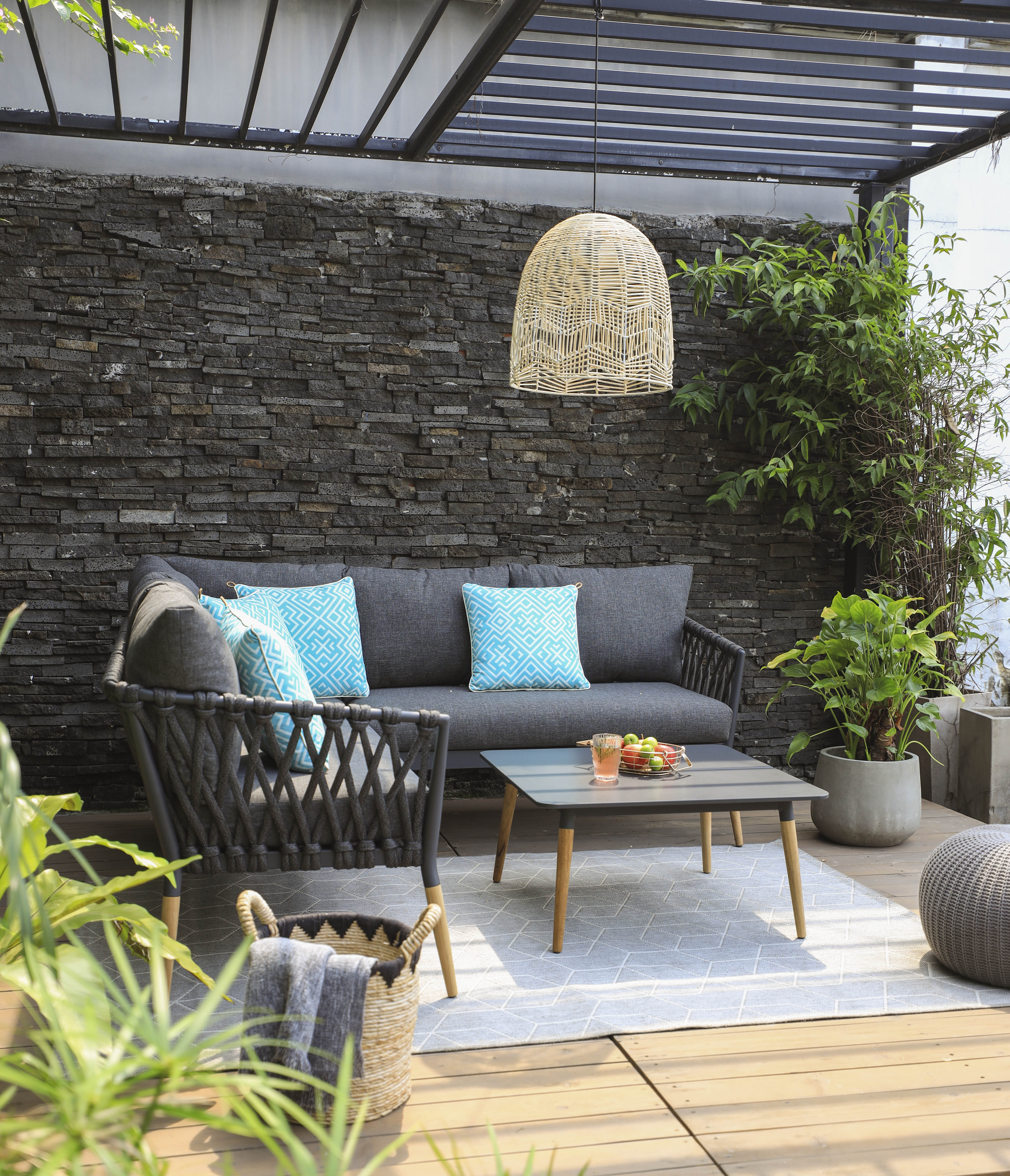 Ipanema Corner Lounge Setting – 3 pc (inc. Table)