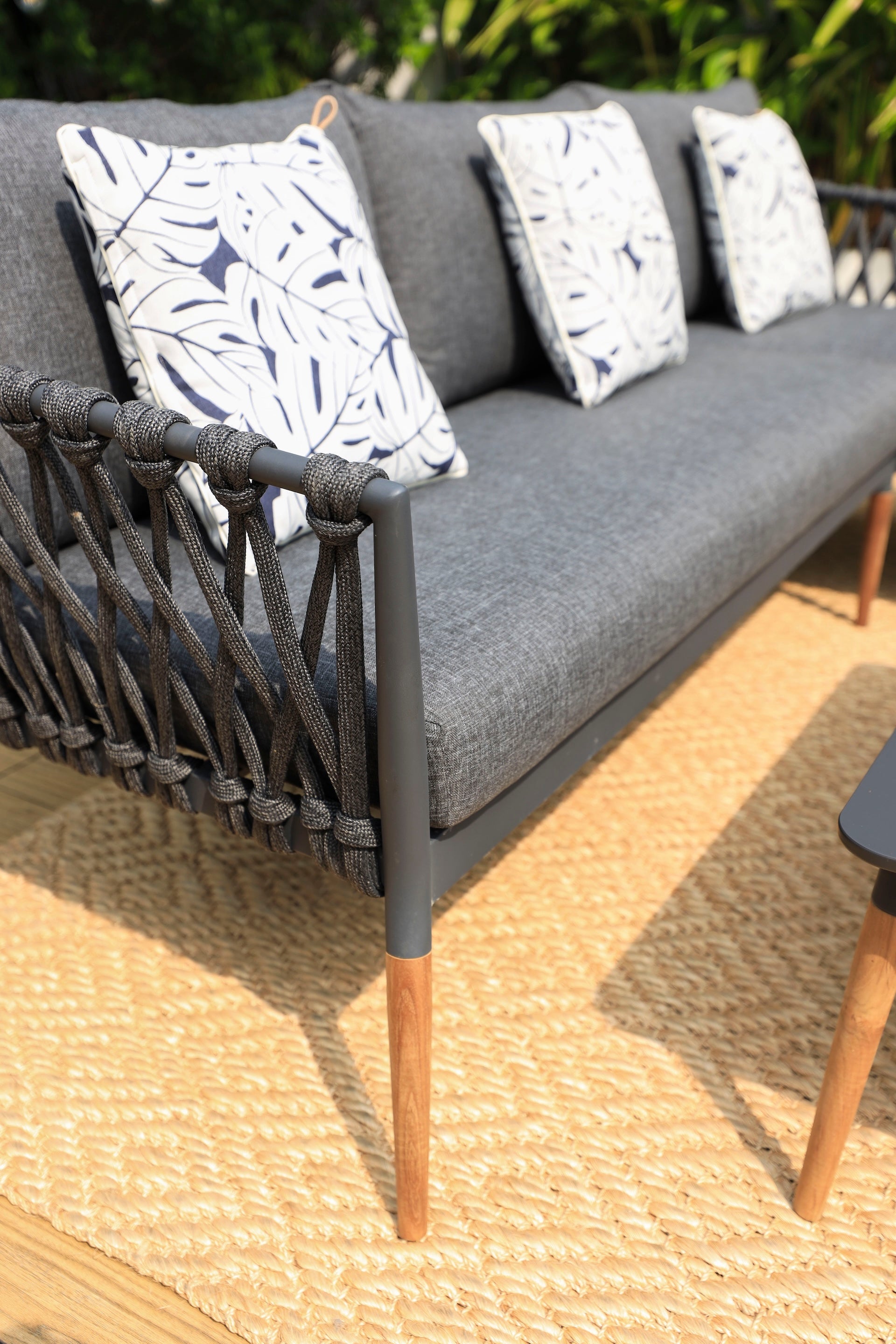 Ipanema Chaise Lounge Setting – 3 pc (inc. Table)