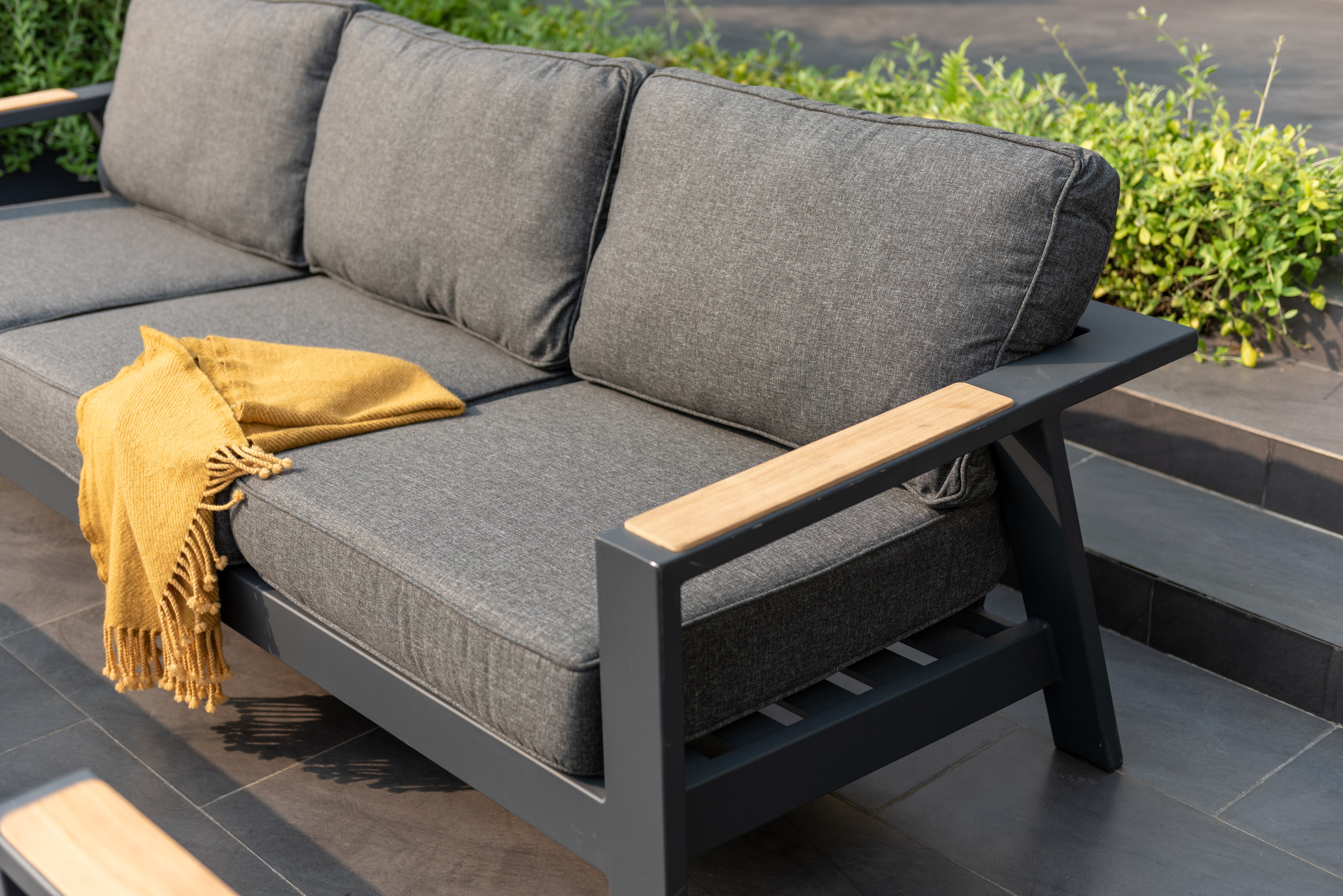 Palau 5-seat Lounge Setting – 4 pc (inc. Table)