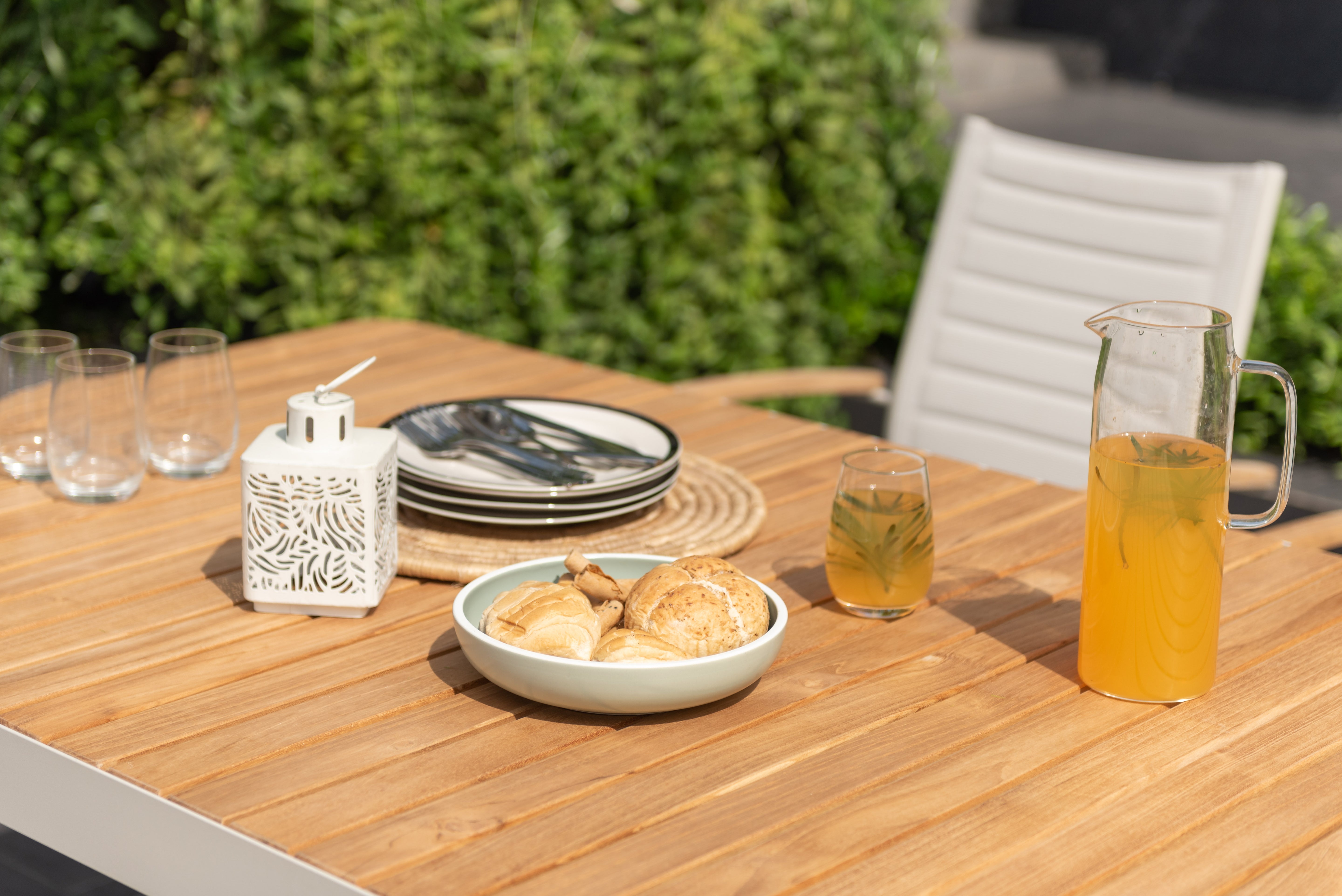 Portals Dining Setting