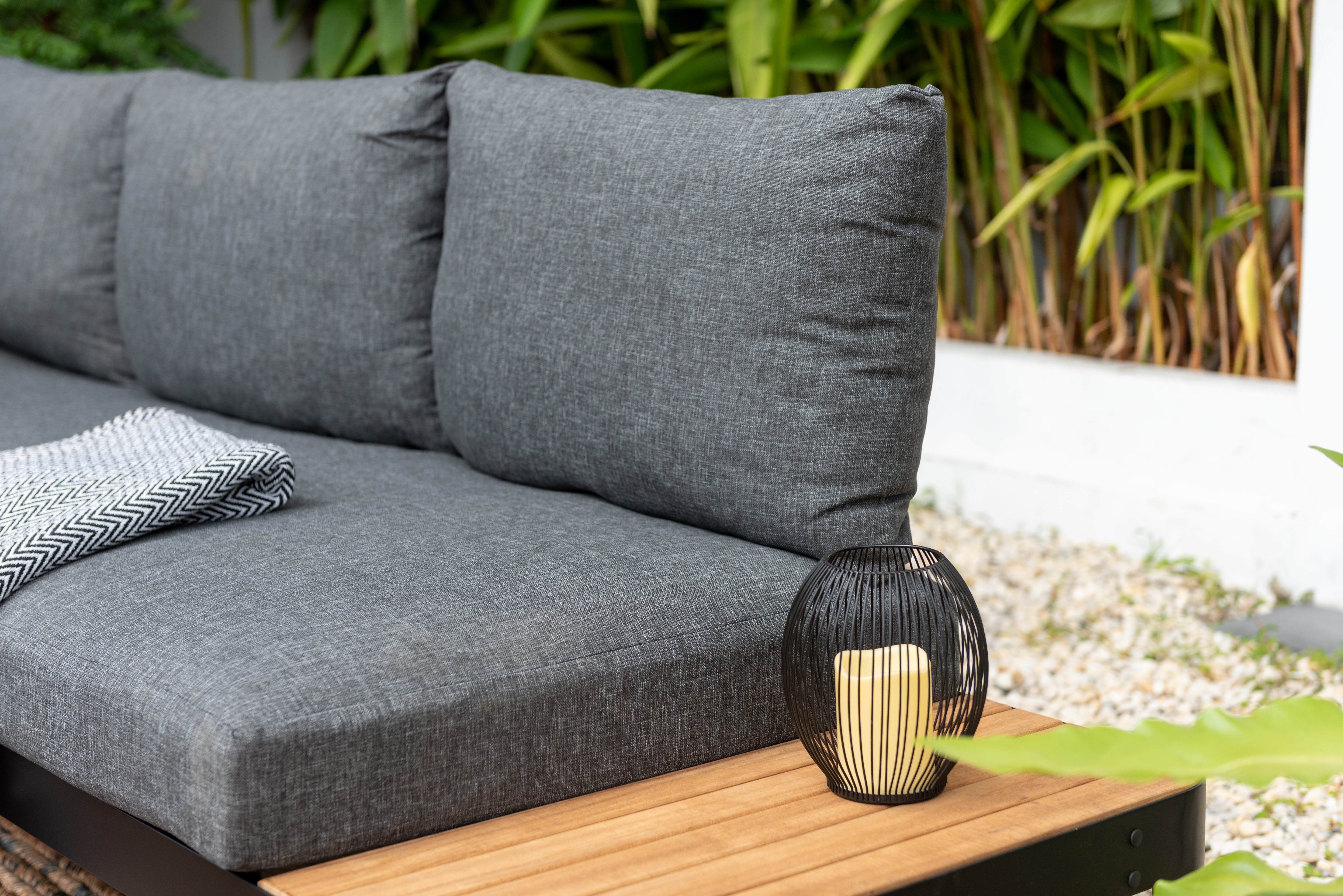 Portals 5-seat Corner Lounge Setting – 3 pc (inc. Table)