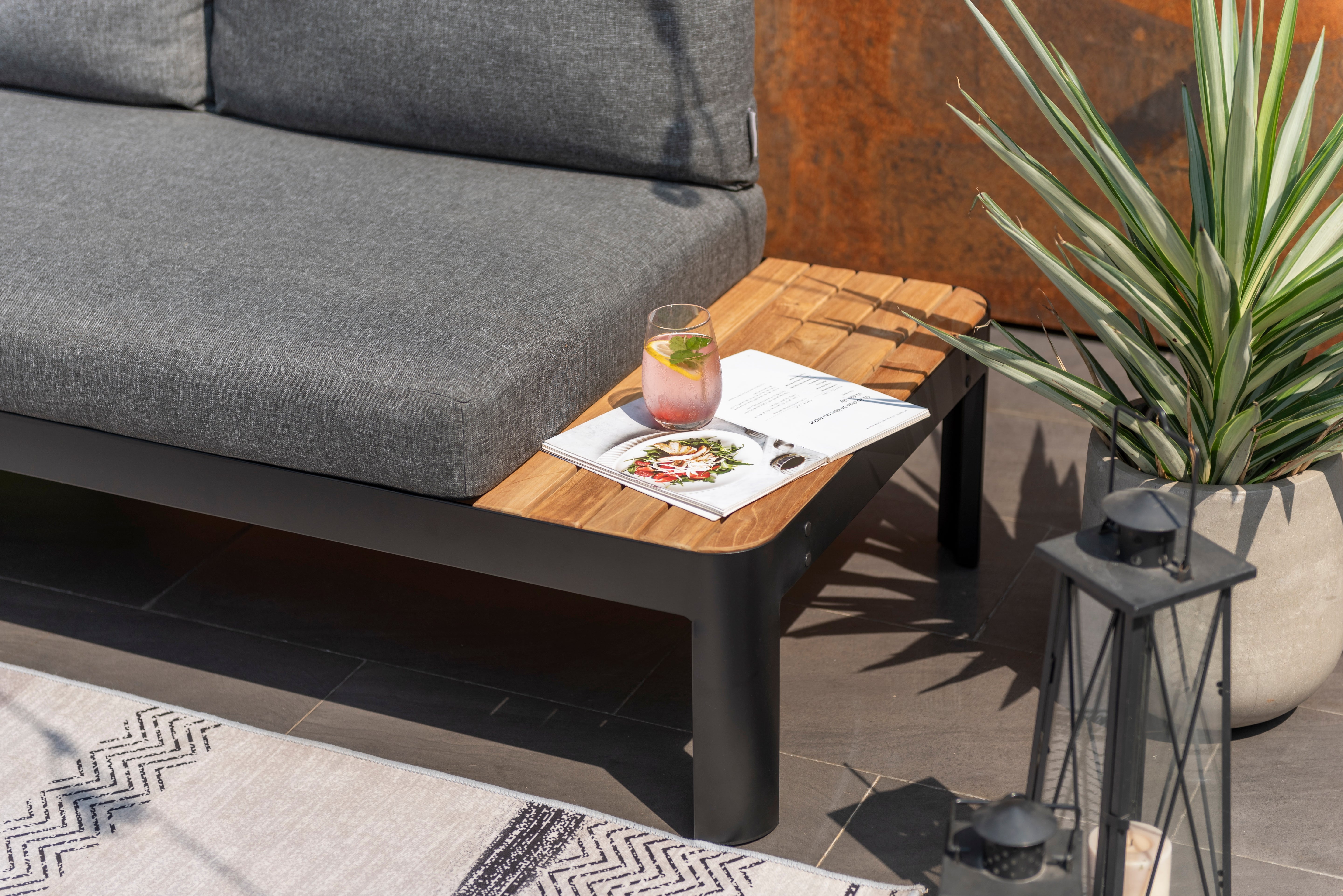 Portals 5-seat Corner Lounge Setting – 3 pc (inc. Table)
