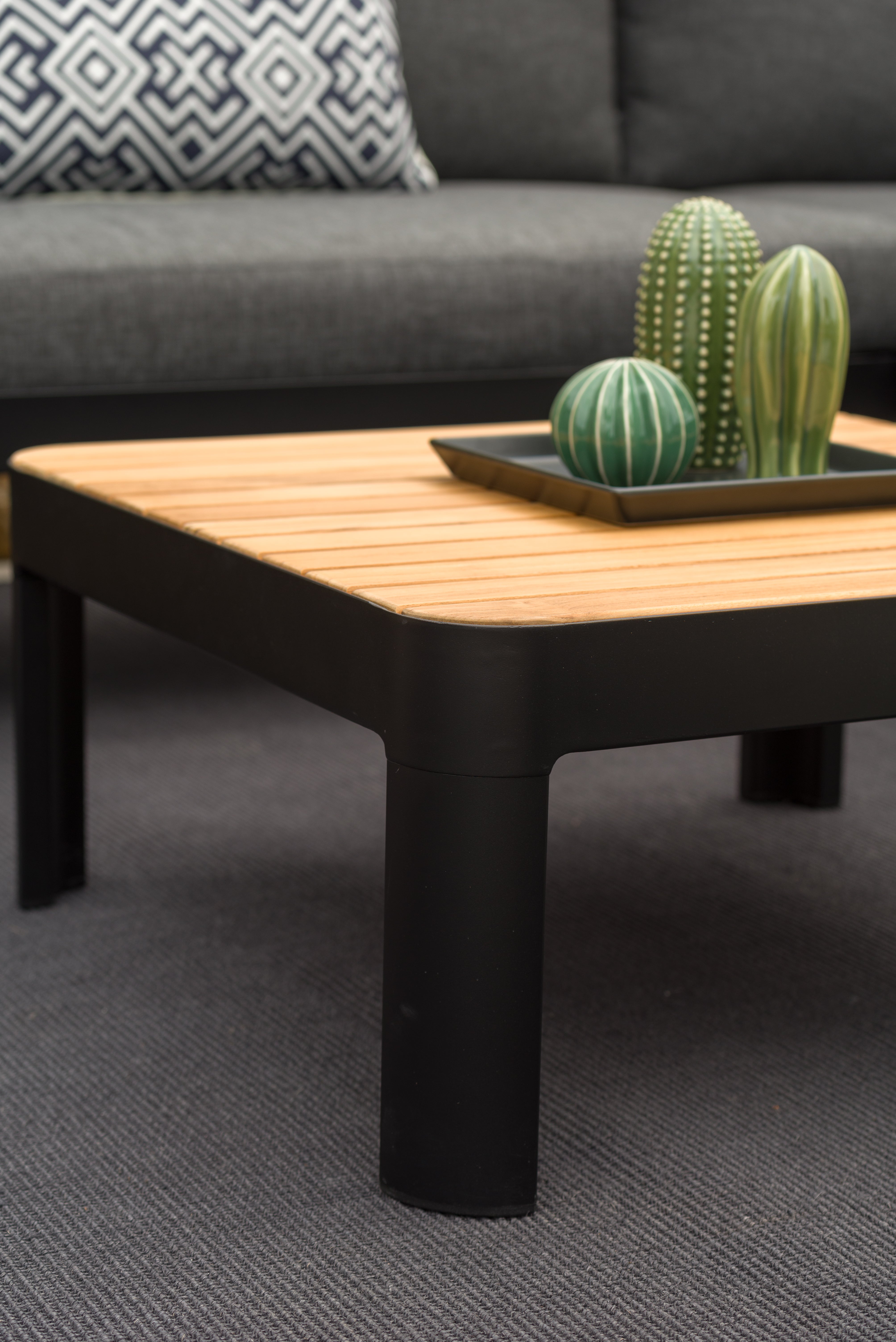 Portals 5-seat Corner Lounge Setting – 3 pc (inc. Table)
