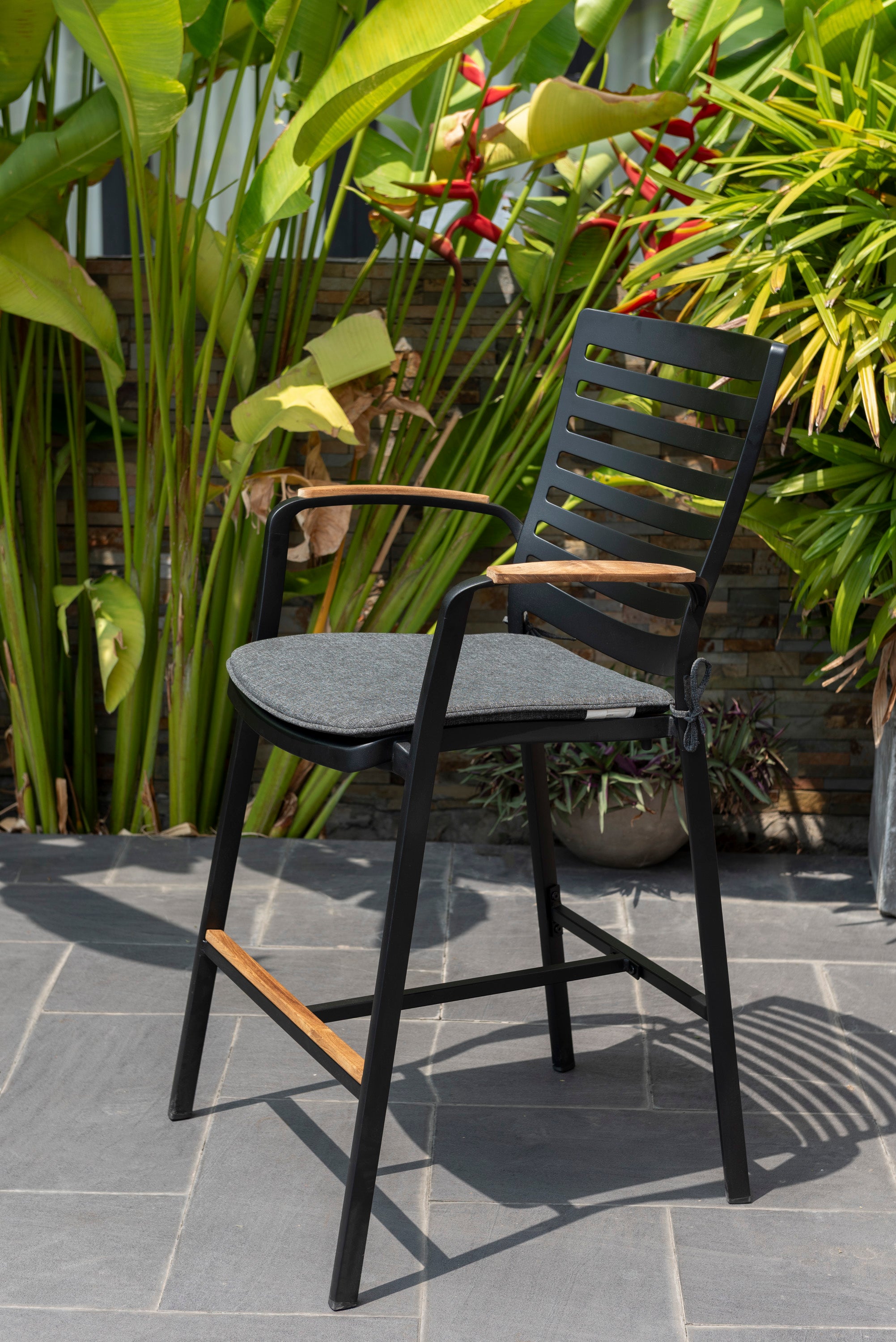 Portals Low Bar Chair