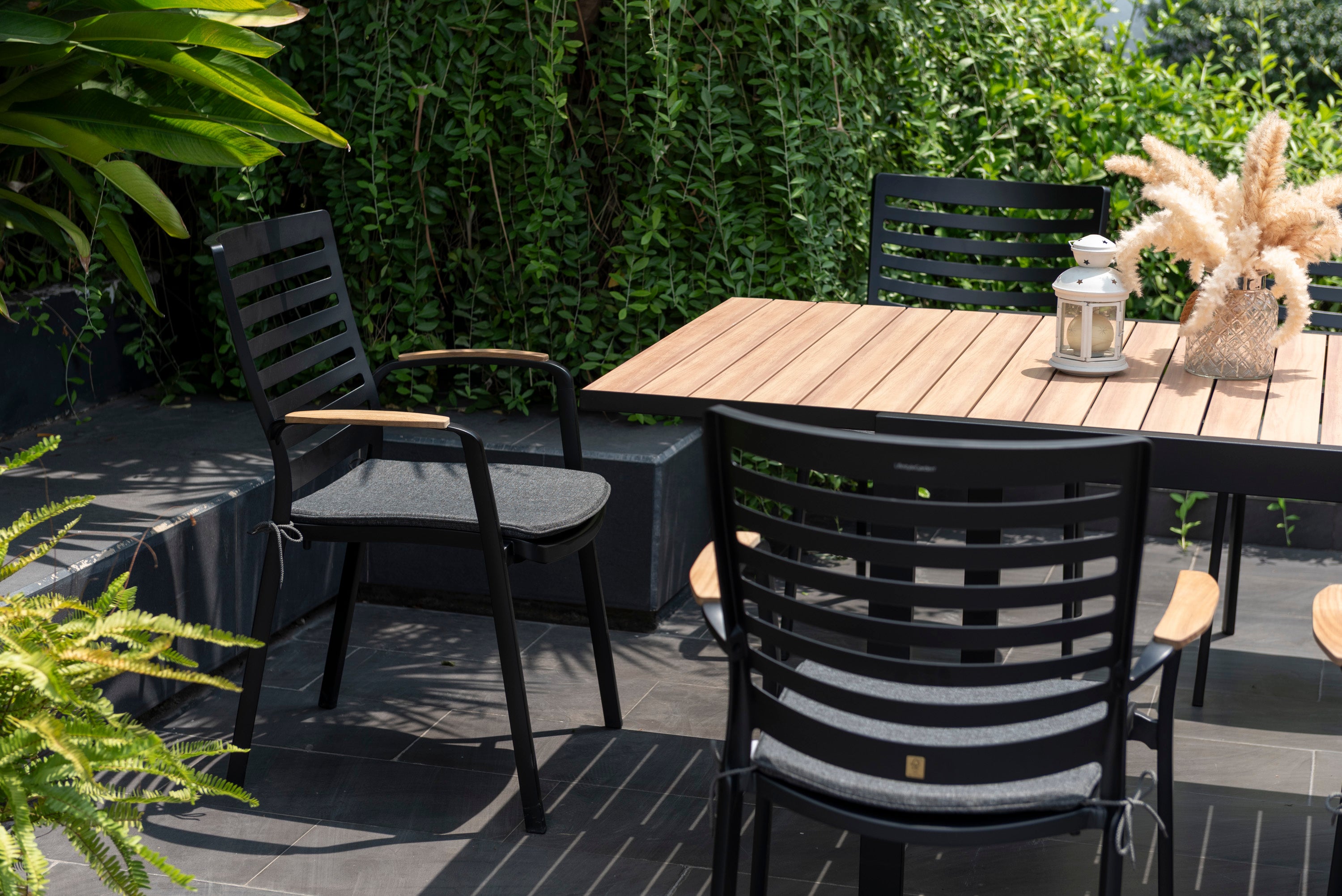 Panama & Portals Extendable Dining Set