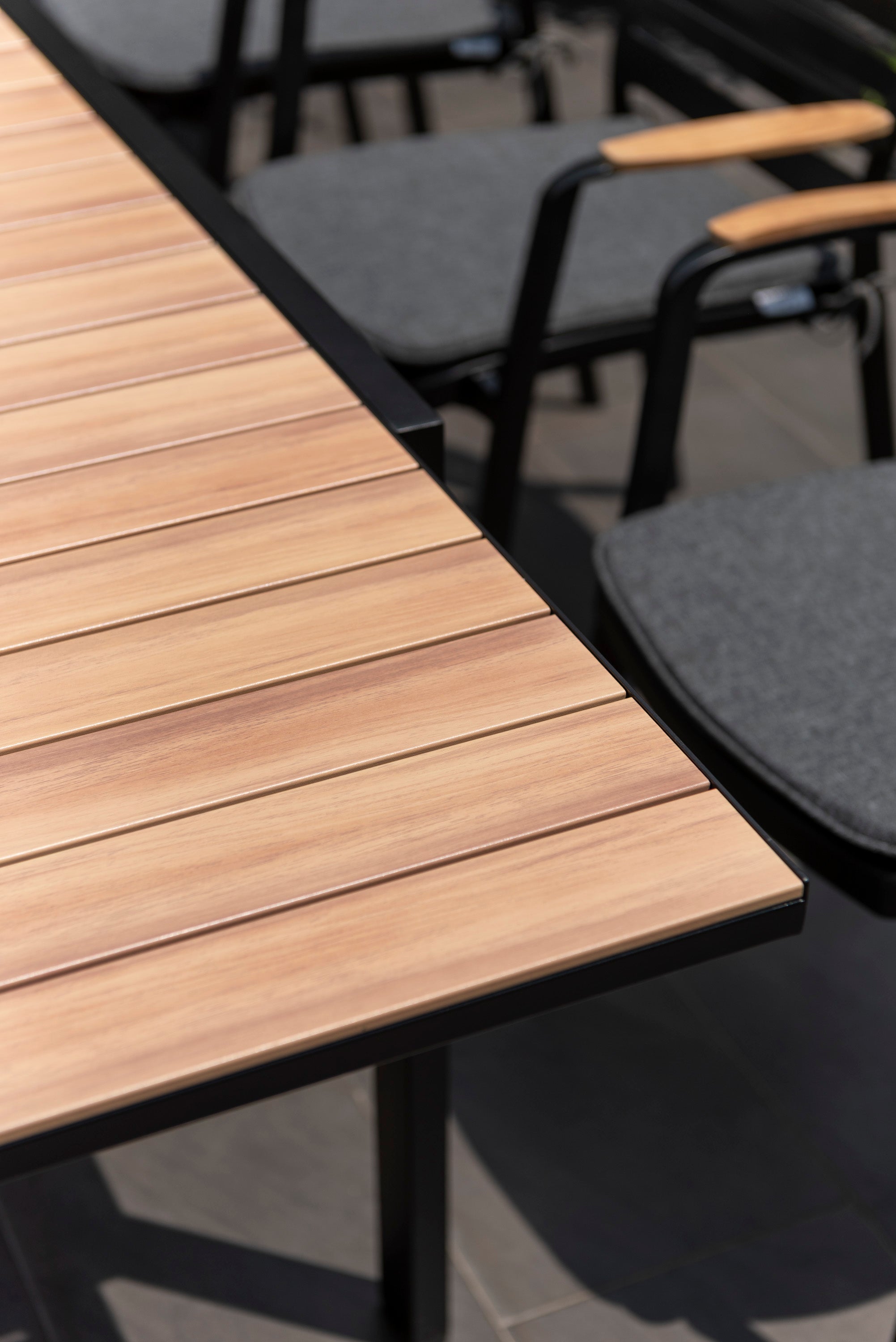 Panama & Portals Extendable Dining Set