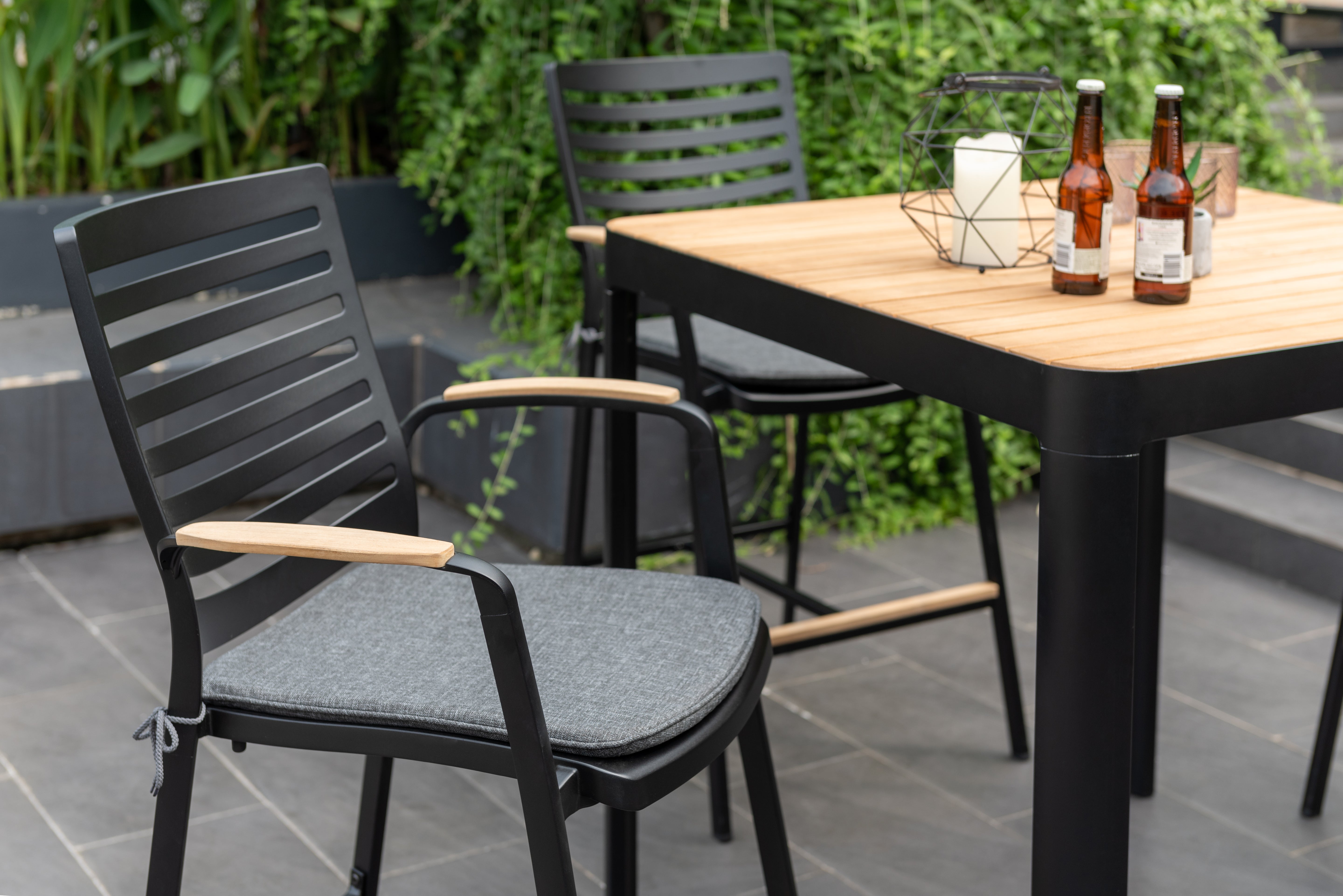 Portals Square Low Bar Setting