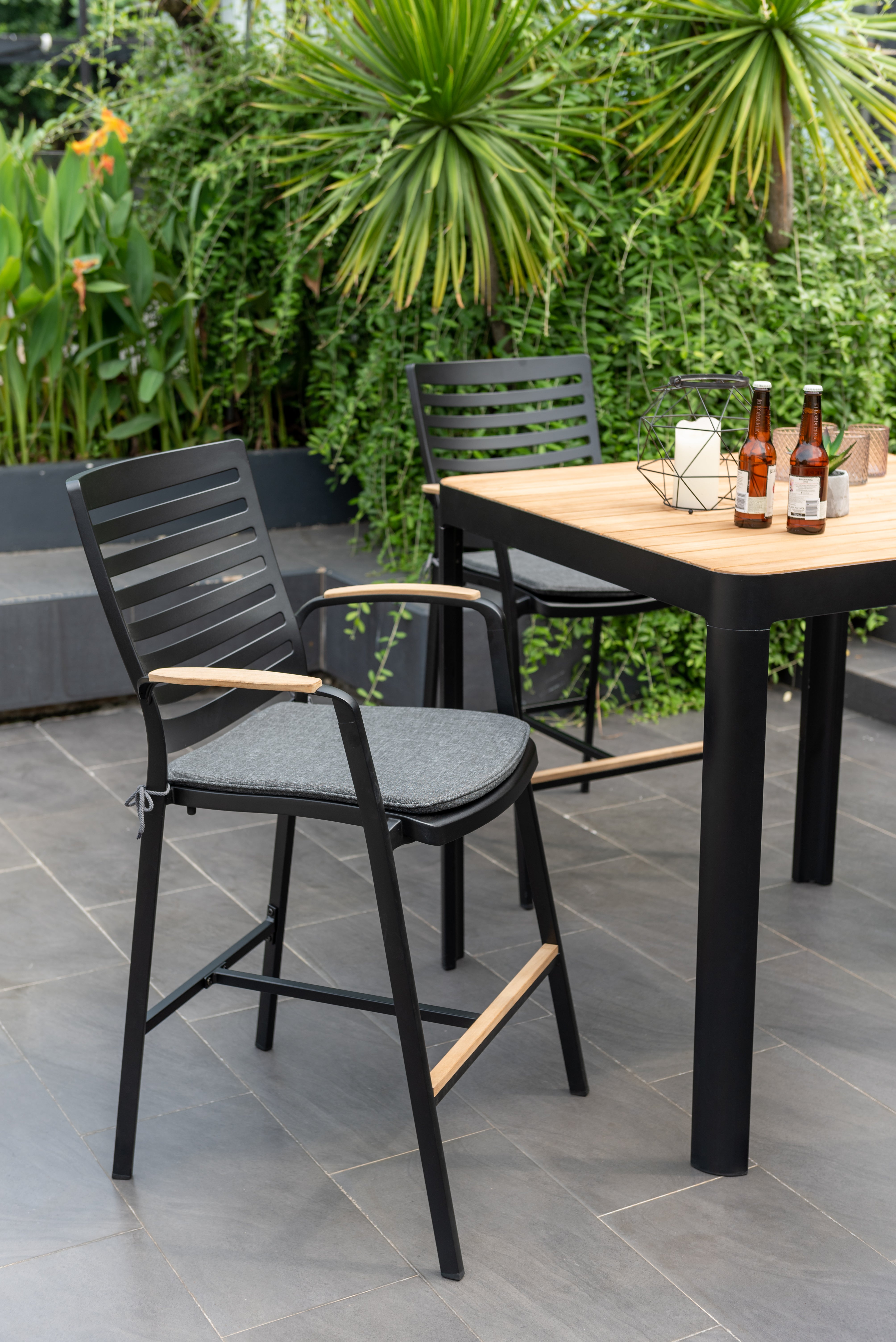 Portals Low Bar Chair