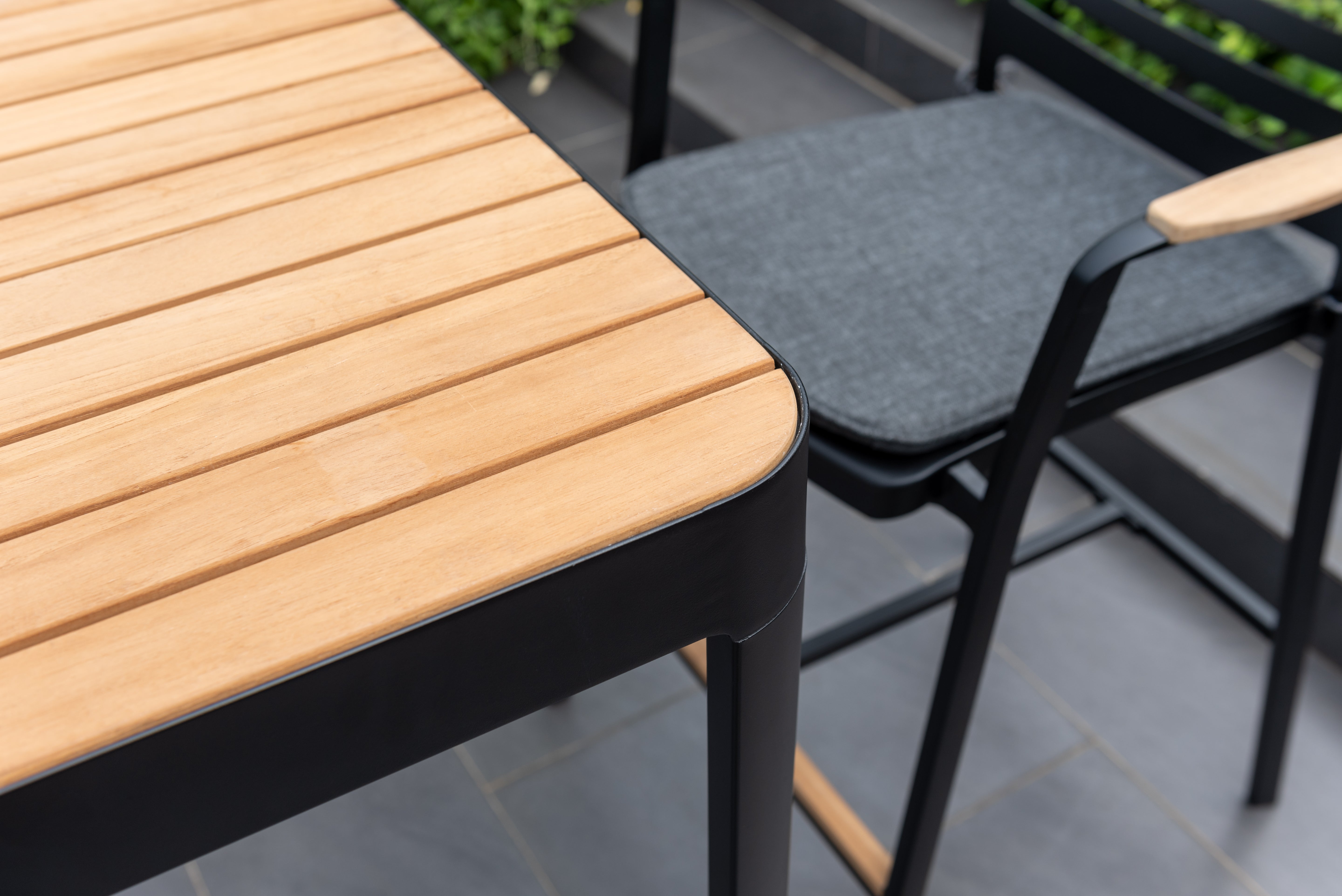 Portals Square Low Bar Setting