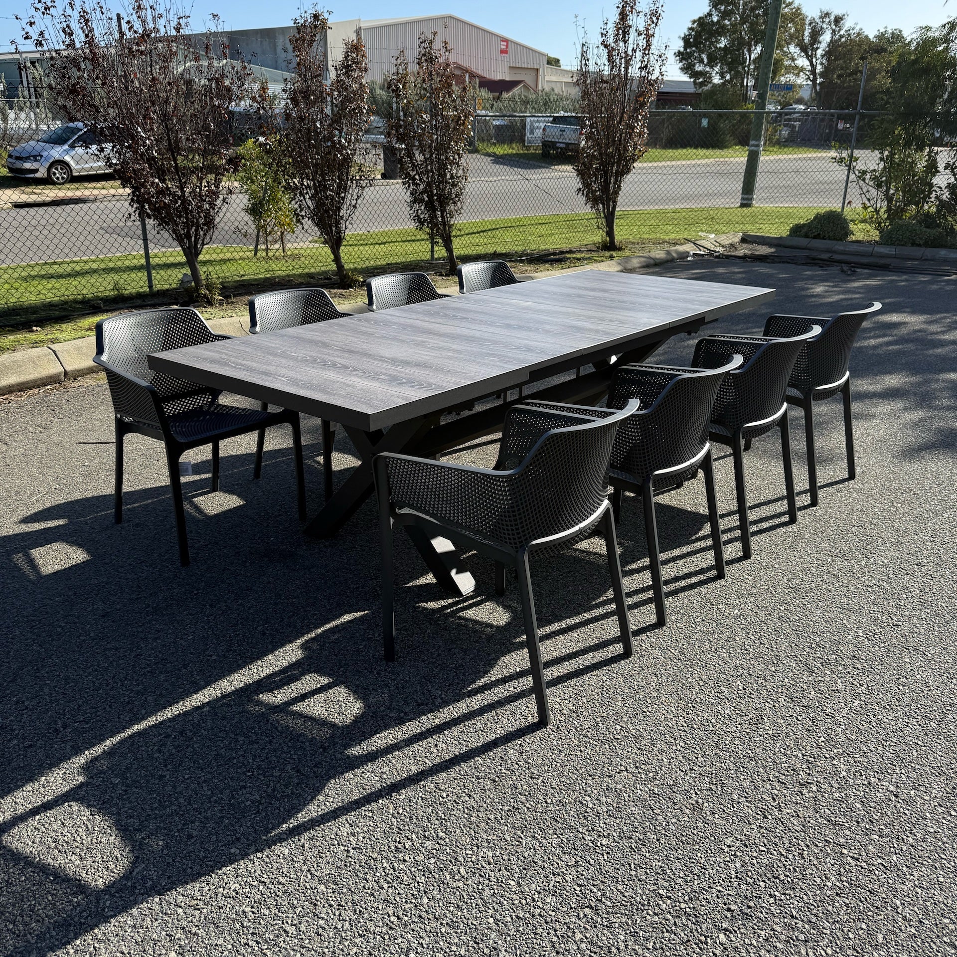 Sultan & Bailey Extendable Dining Set