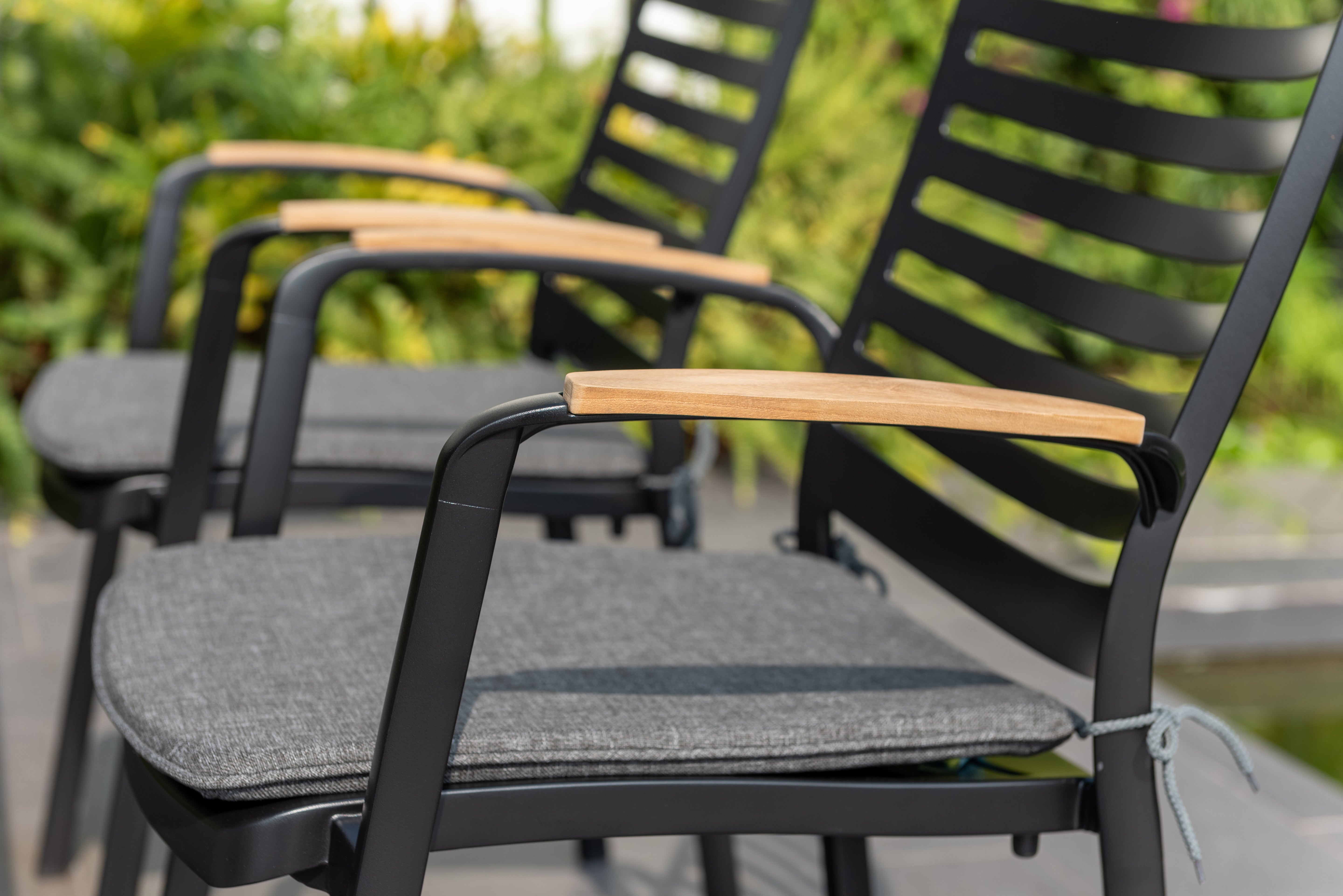 Portals Carver Dining Chair