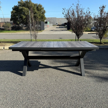 Sultan Extendable Dining Set