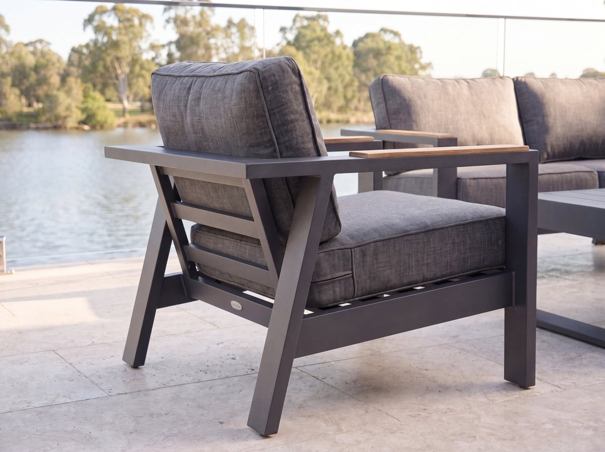 Palau 4-seat Lounge Setting – 4 pc (inc. Douglas Table)