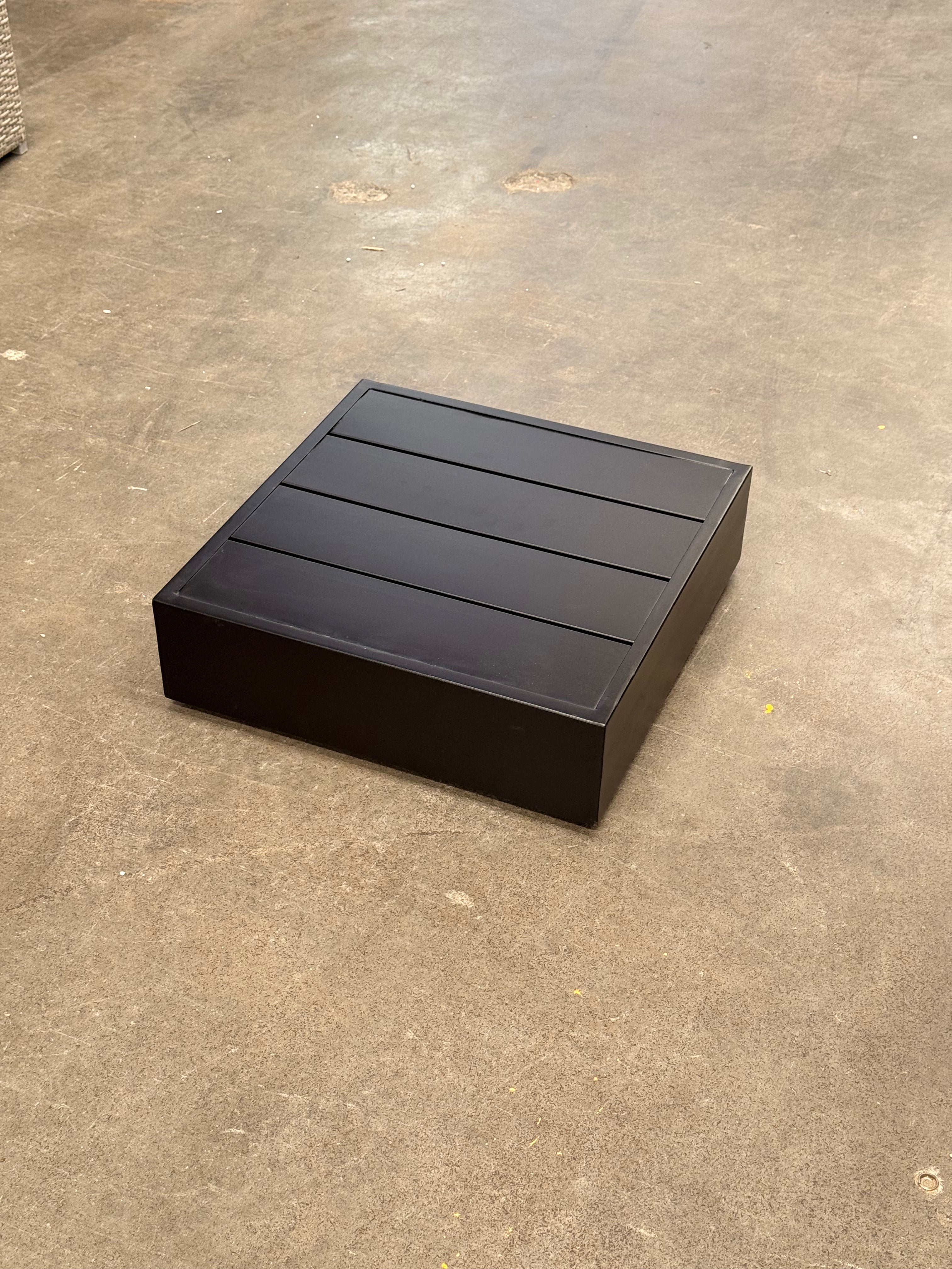 Gala Short Side Table