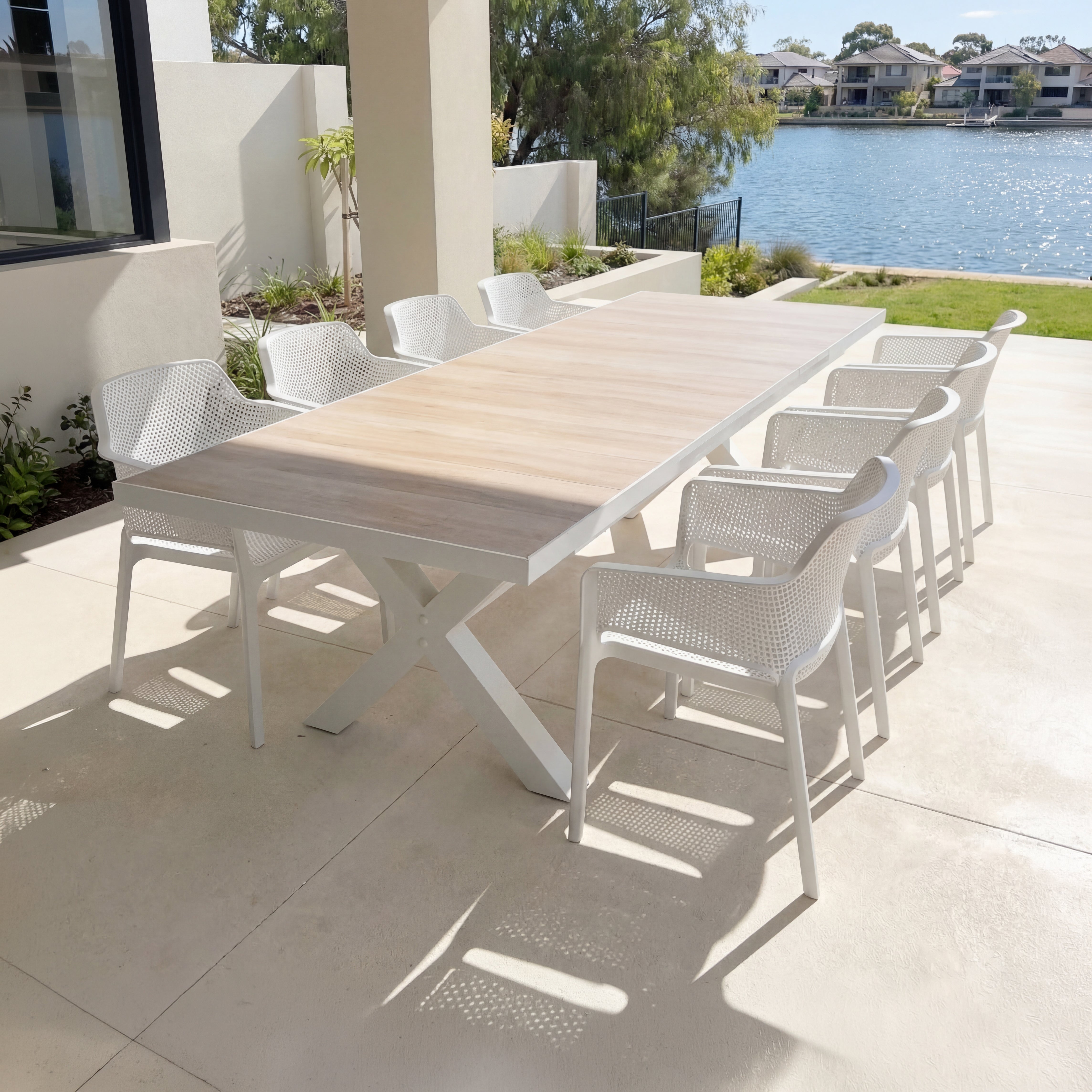 Sultan & Bailey Extendable Dining Set